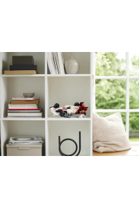 LEGO ICONS 10330 McLaren MP4/4 a Ayrton Senna Obrázok pre LEGO ICONS 10330 McLaren MP4/4 a Ayrton Senna