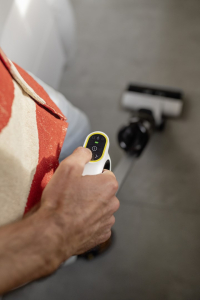 Kärcher FCV 3 vloerreiniger Tyčový vysavač 2 v 1 Baterie Suché a mokré HEPA Bezsáčkové 160 W Bílá Obrázok pre Kärcher FCV 3 vloerreiniger Tyčový vysavač 2 v 1 Baterie Suché a mokré HEPA Bezsáčkové 160 W Bílá