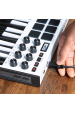 Obrázok pre AKAI MPK Mini MK3 Ovládací klávesnice Kontrolér MIDI USB Černá, Bílá